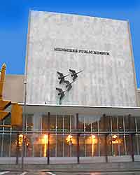 Milwaukee  Museum on Milwaukee Museums And Art Galleries  Milwaukee  Wisconsin   Wi  Usa
