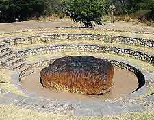 Hoba Meteorite image, showing the surrounding 'amphitheatre'