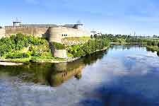 Castle on the very edge of Narva's border