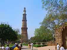 Further Qutab Minar picture