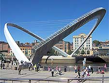 Photo of the Gateshead Millennium Bridge