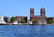 Picture of the Radhus (Town Hall) and waterfront