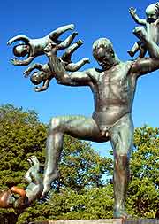 Picture of sculpture at the Frognerparken (Frogner Park)