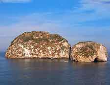 Different picture and view of Los Arcos
