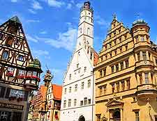 Photograph showing the Jagstheimer Haus on the Marktplatz, in the Altstadt district