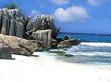 Photo of sunny weather at the Plage Cocotier, Seychelles