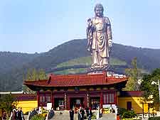 Photo of nearby Lingshan Buddha