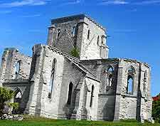 Photo of the Unfinished Church attraction, located on Blockade Alley, St. George's