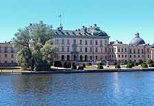 Image of the Drottningholms Slott (Drottningholm Palace) in Stockholm