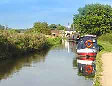 Picture of narrow boat on the Trent and Mersey Canal