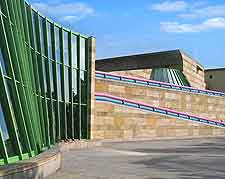 Photo of Stuttgart Staatsgalerie (State Gallery) on the Konrad-Adenauer Strasse