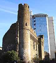 Picture of the ruined Swansea Castle