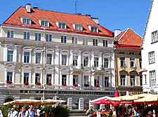 Photo of al fresco dining in the Old Town Square