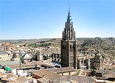 Cathedral and city view, picture by Bernard Gagnon