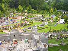 Babbacombe Model Village picture