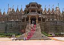 Ranakpur photo, showing traditional Indian temple