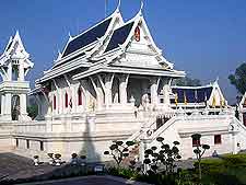 Kushinagar temple image