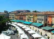 Photo of market on the Piazza Bra