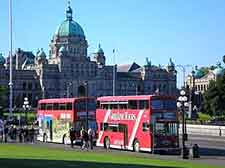 Photo of buses next to the Parliament Buildings