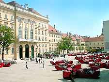 Picture showing the outdoor sofas in Vienna's Museum Quarter