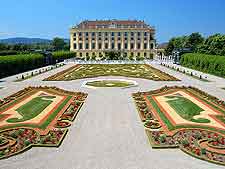 Picture of the Schloss Schonbrunn (Schonbrunn Palace)