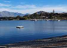 Further lakefront picture