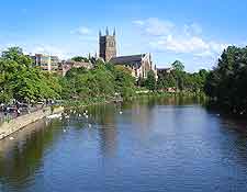 Image of the River Severn and the distant cathedral