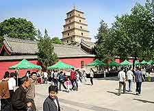 Picture of tourists sightseeing around the Goose Pagoda