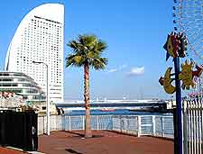 Photo showing modern waterfront hotels